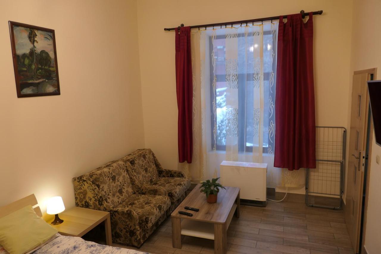 Stare Miasto Zyblikiewicza Krasków Exterior foto